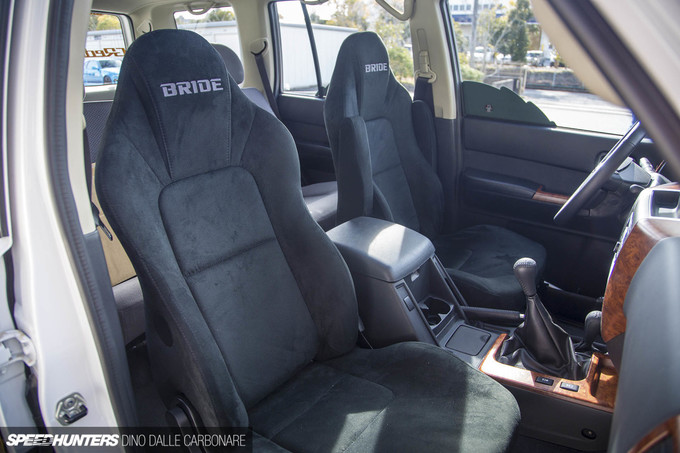 Siêu xe SUV mạnh 2.000 mã lực của dân chơi Trung Đông